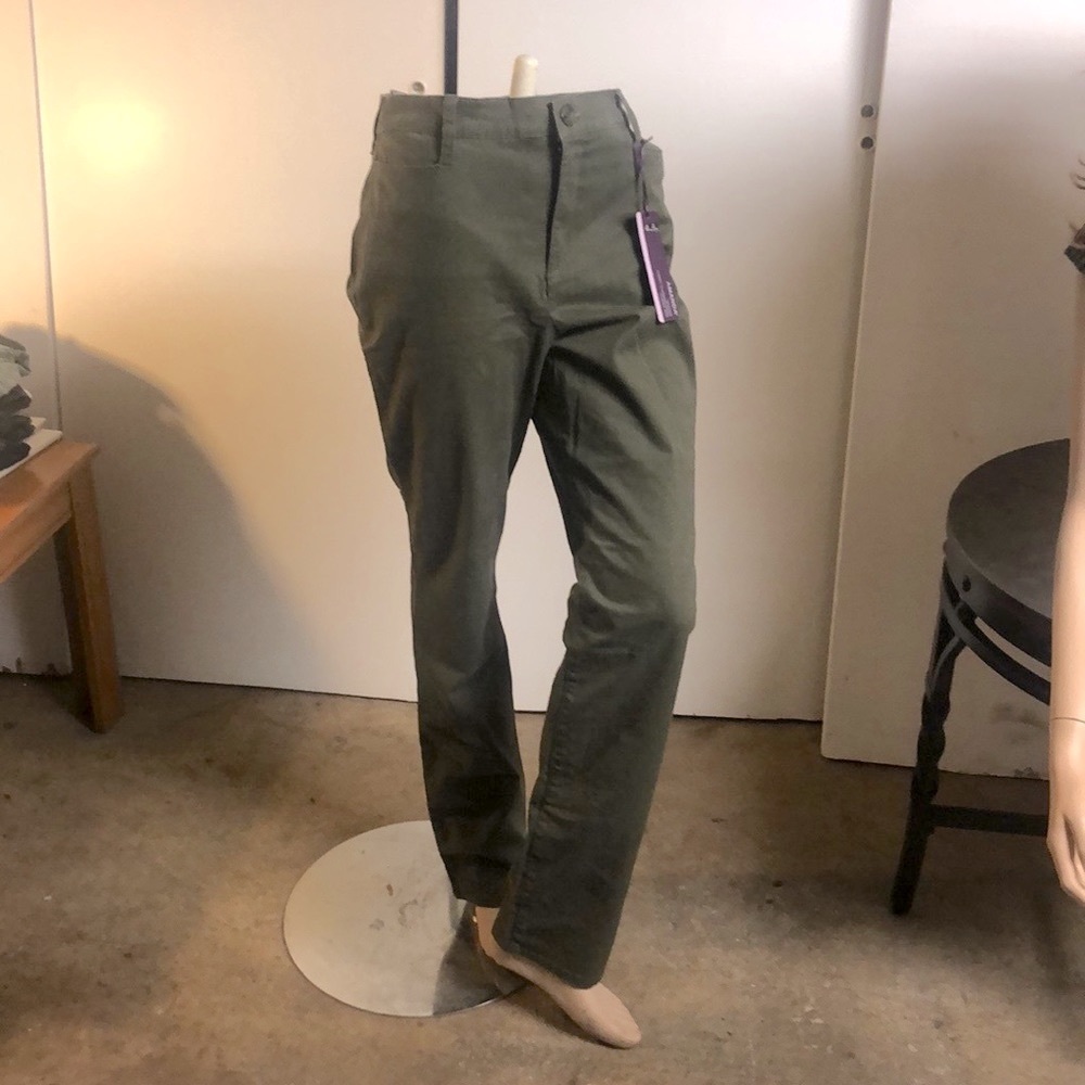 NWT Gloria Vanderbilt Pants .sz8